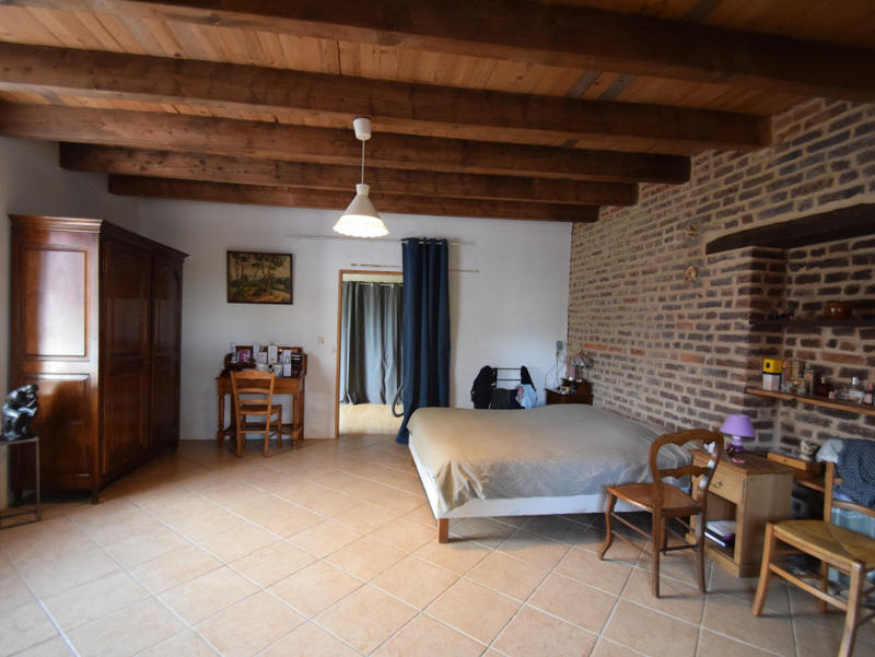 Maison - 217 m² - 5 pièces