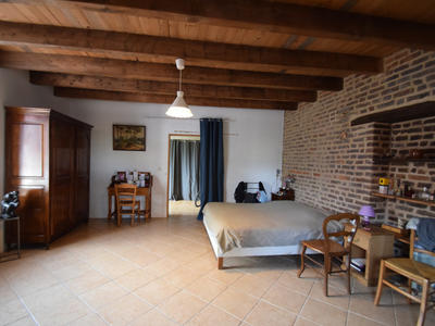 Maison - 217 m² - 5 pièces