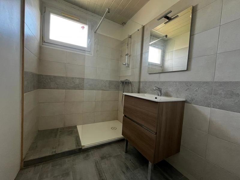 Maison - 186 m² - 8 pièces