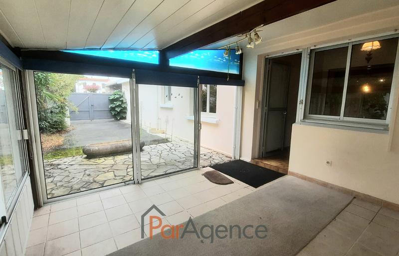 Local commercial - 146 m² - 7 pièces