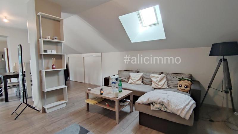 Maison - 360 m² - 10 pièces