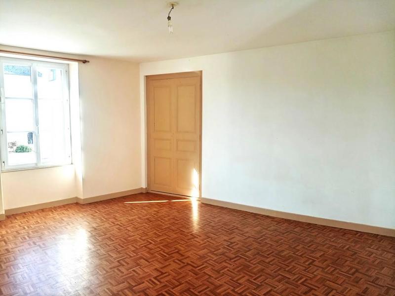 Maison - 93 m² - 4 pièces