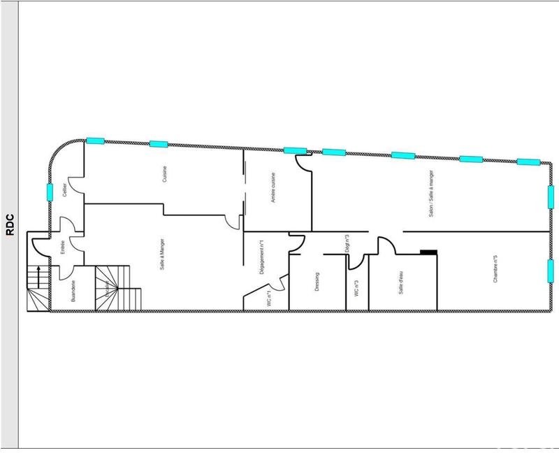 Bastide - 258 m² - 9 pièces
