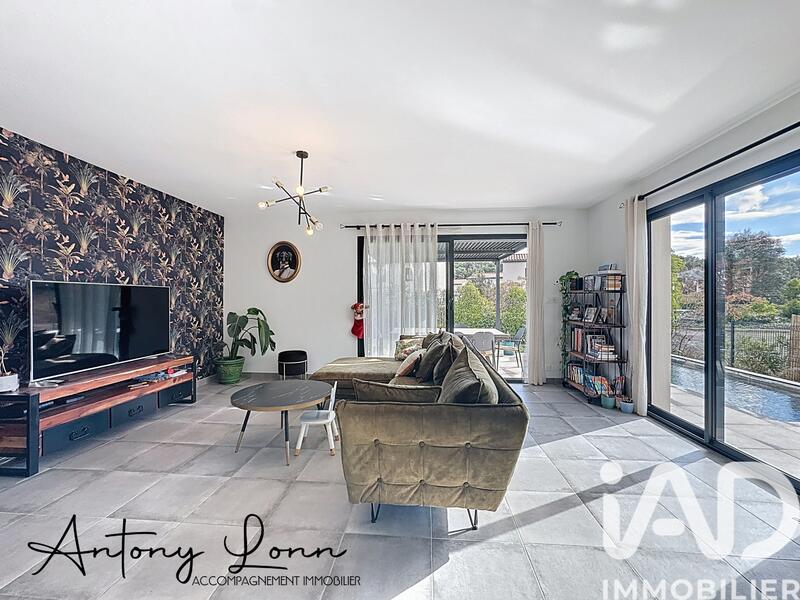 Maison - 120 m² - 6 pièces