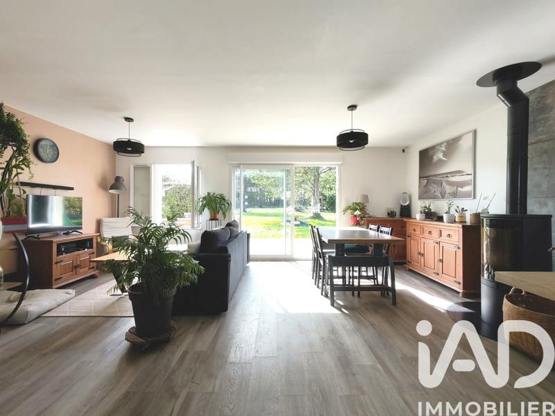 Maison - 91 m² - 5 pièces