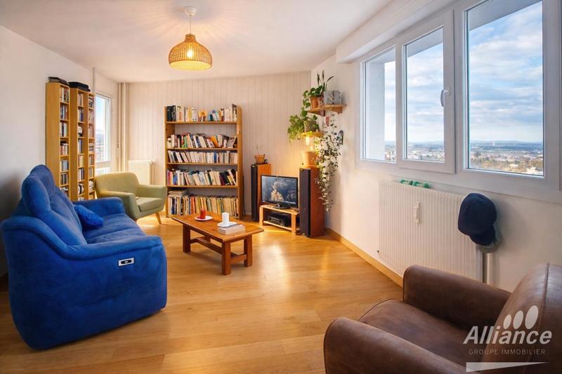 Appartement - 80 m² - 4 pièces