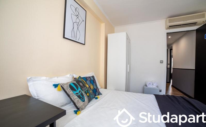 Chambre - 14 m² - 1 pièce