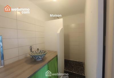 Maison - 74 m² - 5 pièces