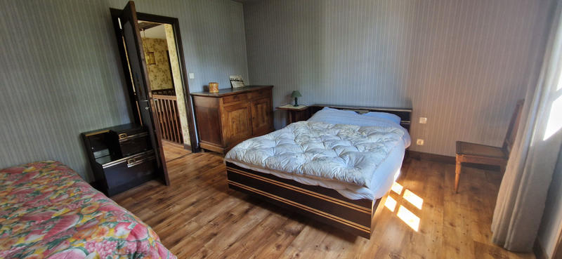 Maison - 195 m² - 7 pièces