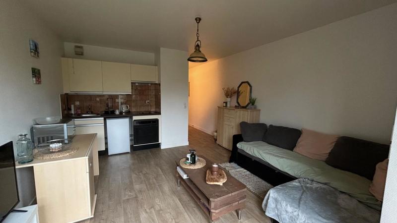 Studio - 25 m² - 1 pièce