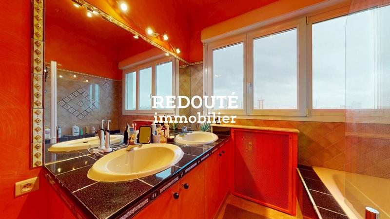 Appartement - 131 m² - 5 pièces