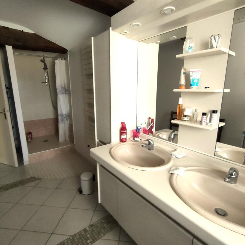 Maison - 180 m² - 7 pièces