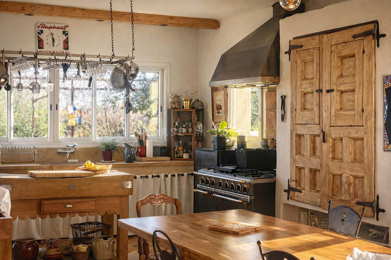 Maison - 300 m² - 9 pièces