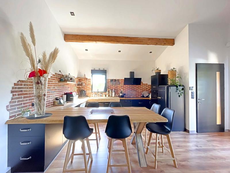 Maison - 107 m² - 6 pièces