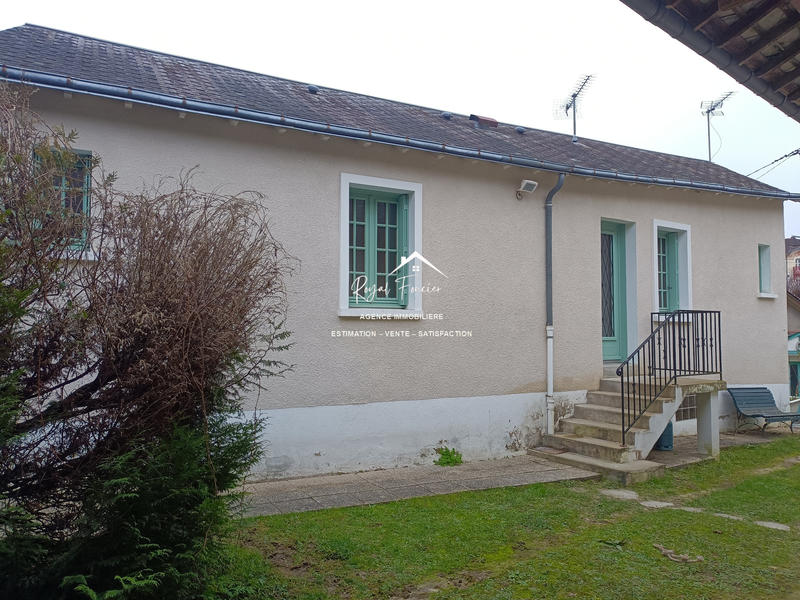 Maison ancienne - 560 m² - 30 pièces