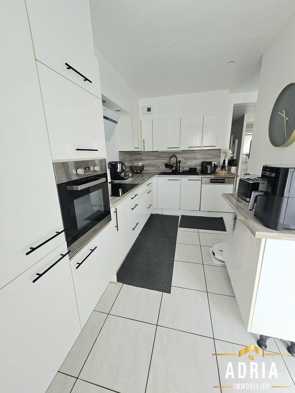 Maison traditionnelle - 100 m² - 4 pièces