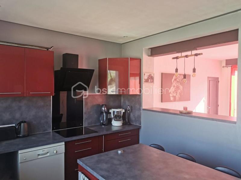 Maison - 254 m² - 10 pièces