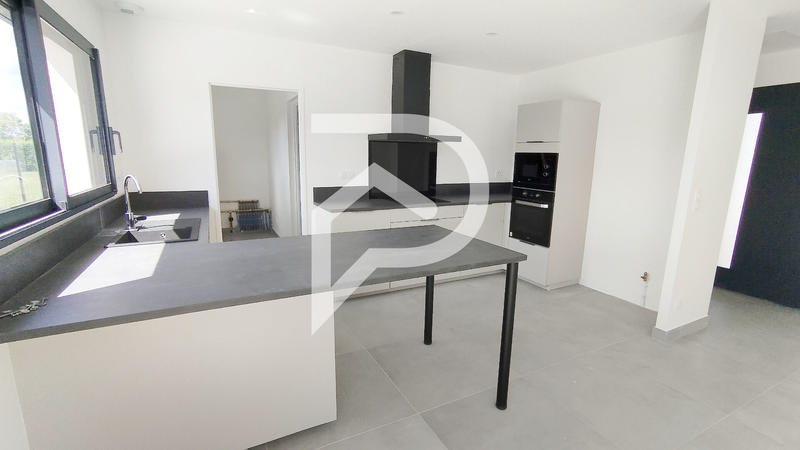 Maison - 115 m² - 4 pièces