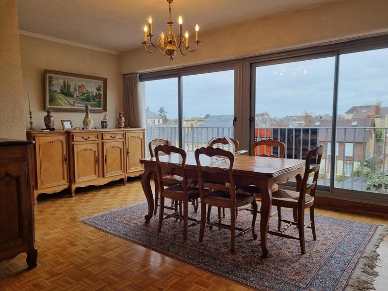 Appartement - 97 m² - 5 pièces