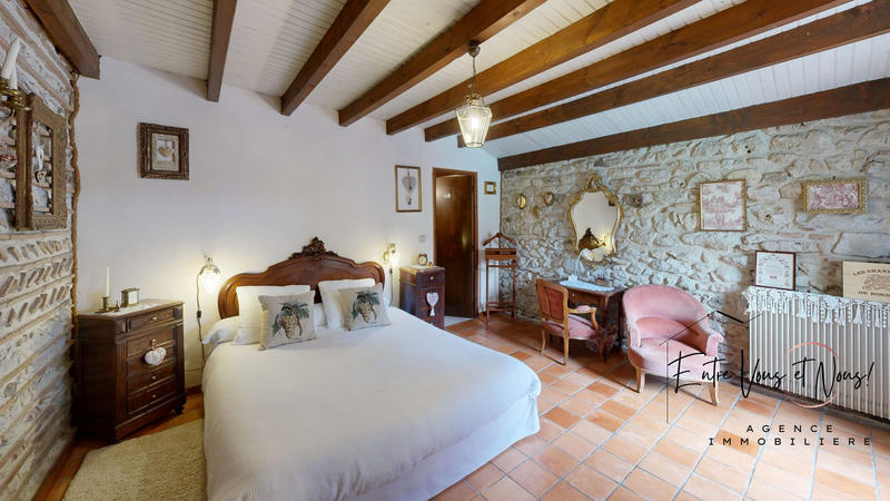 Maison ancienne - 310 m² - 12 pièces