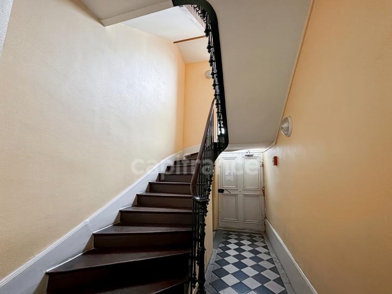 Appartement ancien - 91 m² - 4 pièces