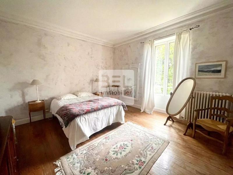 Maison de ville - 235 m² - 7 pièces