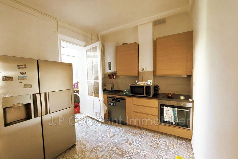 Maison - 460 m² - 17 pièces