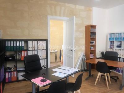 Immeuble - 476 m² - 24 pièces