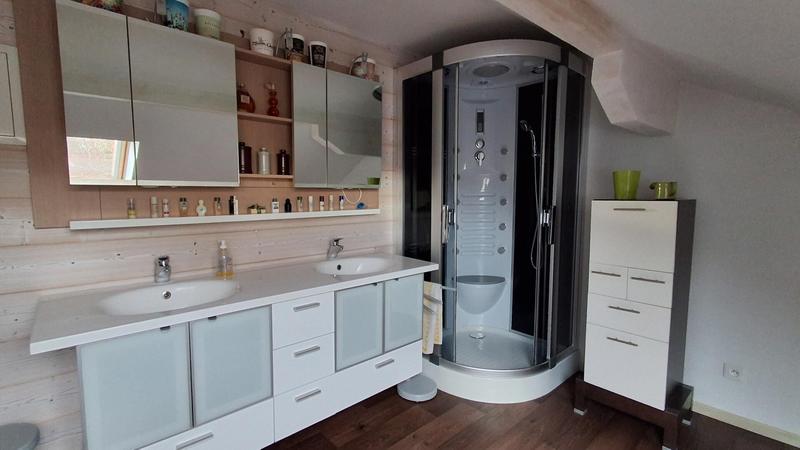 Maison - 159 m² - 7 pièces