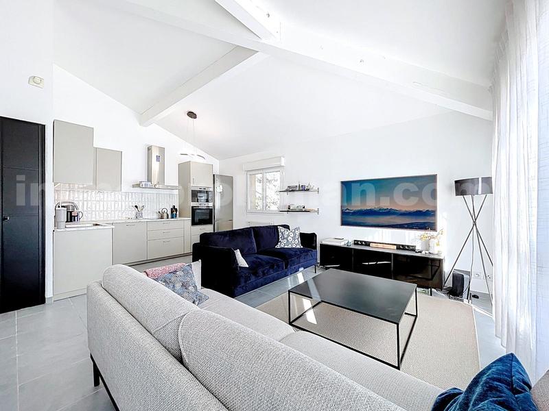 Appartement - 84 m² - 4 pièces