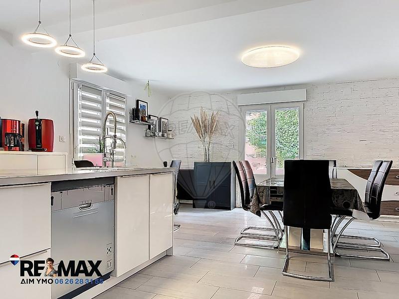 Maison de ville - 100 m² - 4 pièces