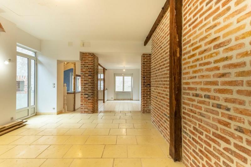 Maison - 177 m² - 8 pièces