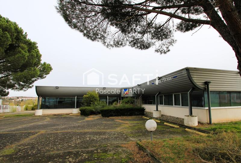 Local commercial - 697 m² - 16 pièces