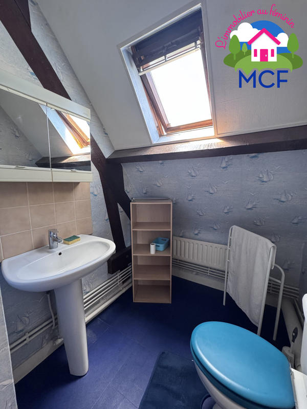 Maison traditionnelle - 121 m² - 7 pièces