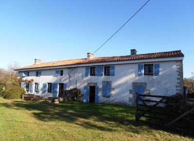 Maison - 180 m² - 7 pièces