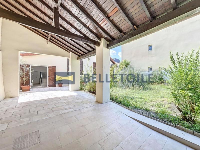 Maison - 160 m² - 4 pièces