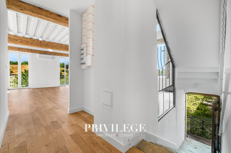 Appartement - 164 m² - 5 pièces