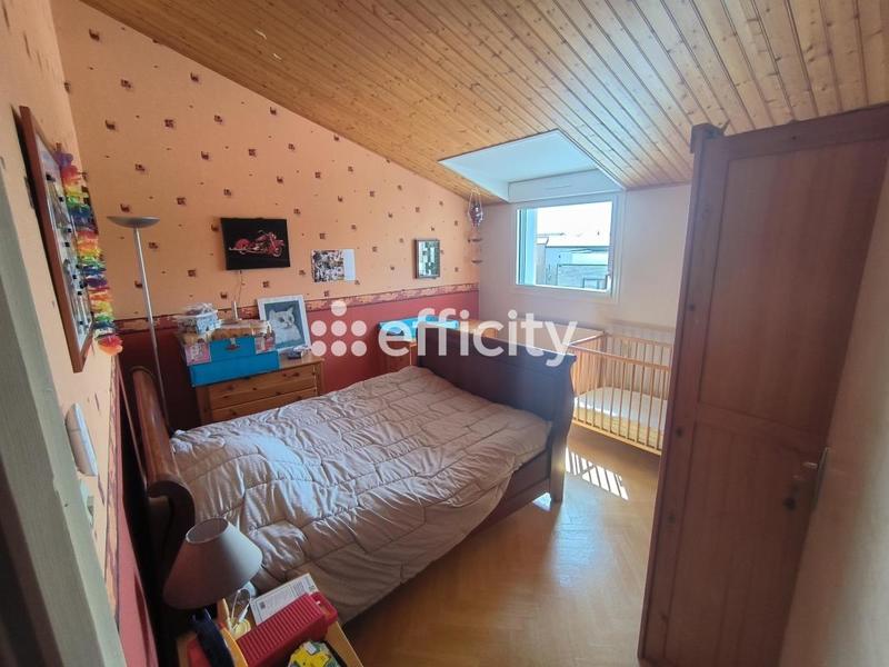 Maison - 211 m² - 6 pièces