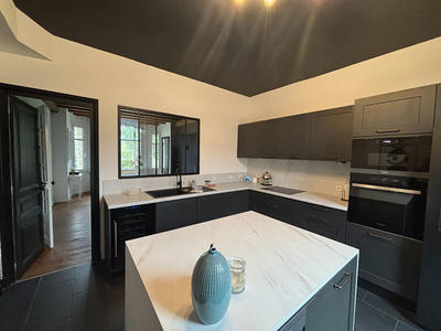 Maison - 185 m² - 6 pièces