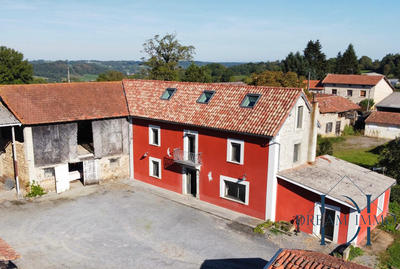 Maison - 205 m² - 5 pièces