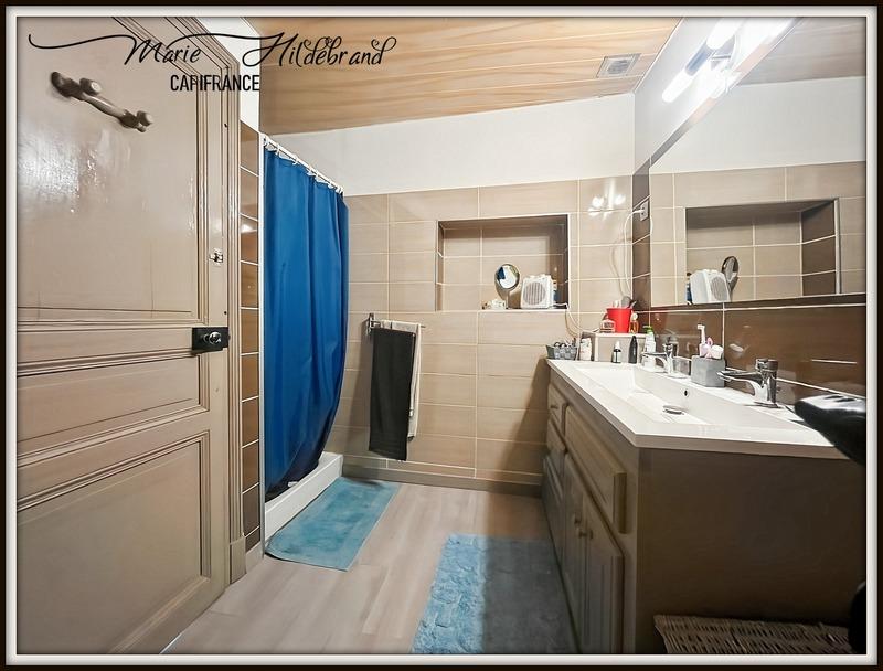 Maison - 188 m² - 7 pièces