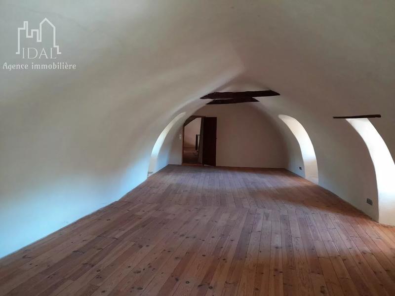 Maison chambre d'hôtes - 422 m²