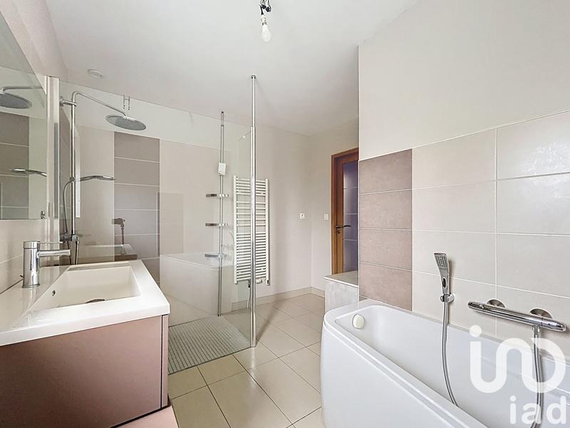 Maison - 153 m² - 7 pièces