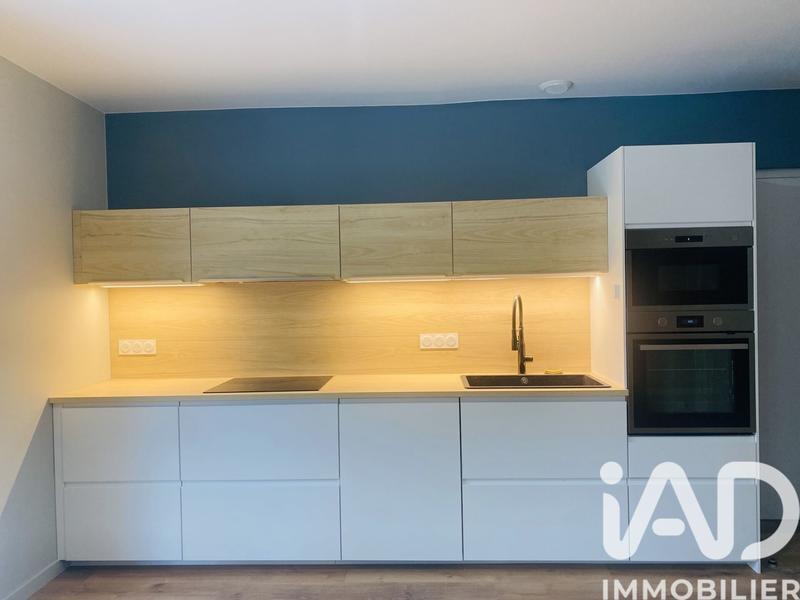 Maison - 95 m² - 5 pièces