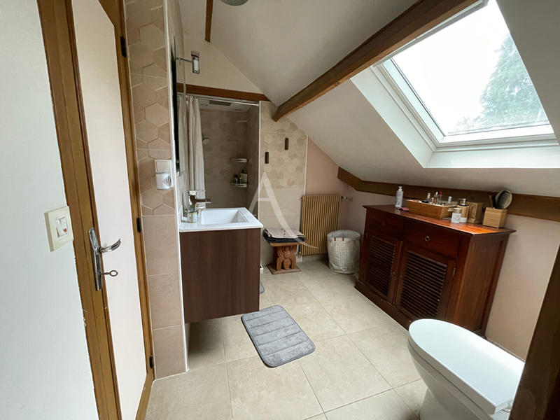 Maison - 138 m² - 8 pièces