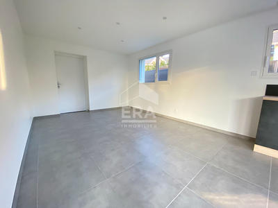 Villa - 99 m² - 5 pièces