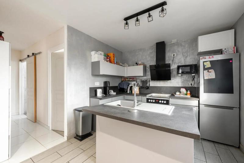 Maison de village - 94 m² - 5 pièces