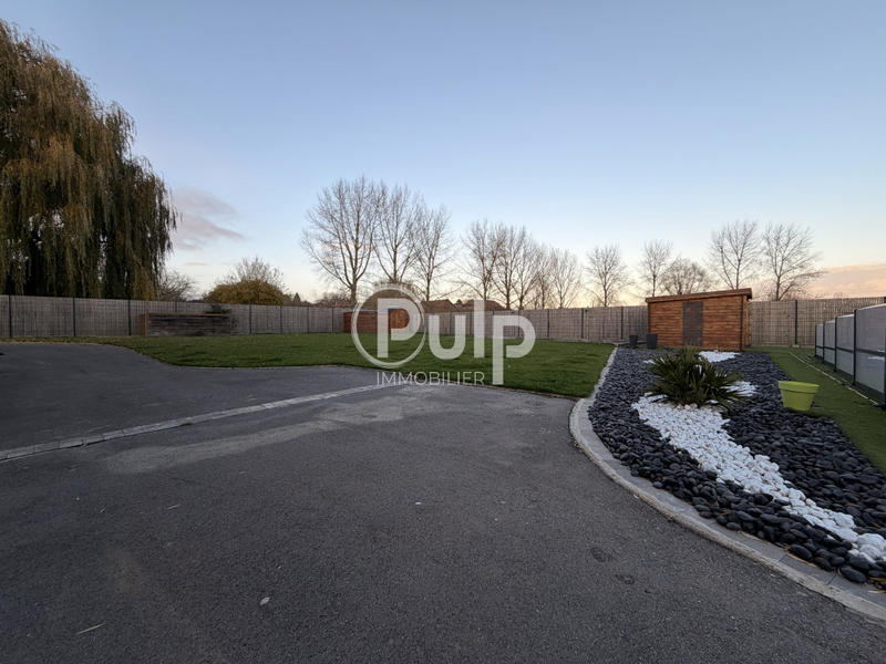 Maison - 300 m² - 10 pièces