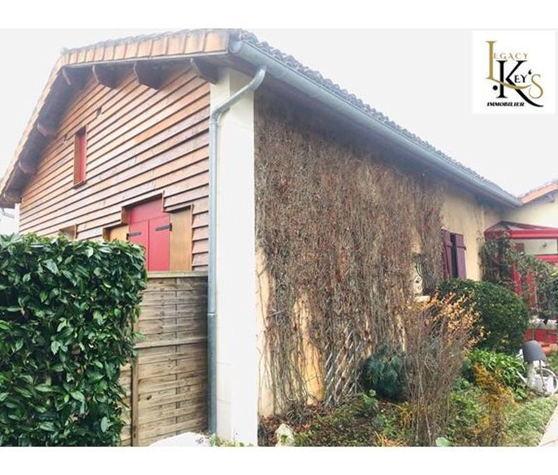 Immeuble - 180 m² - 8 pièces