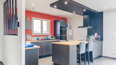 Maison - 95 m² - 4 pièces